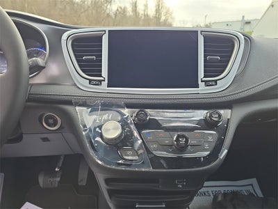 2026 Chrysler Pacifica PACIFICA SELECT AWD