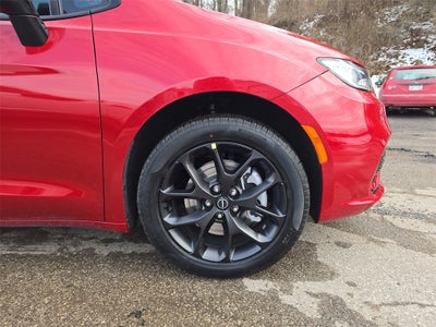 2026 Chrysler Pacifica PACIFICA SELECT AWD