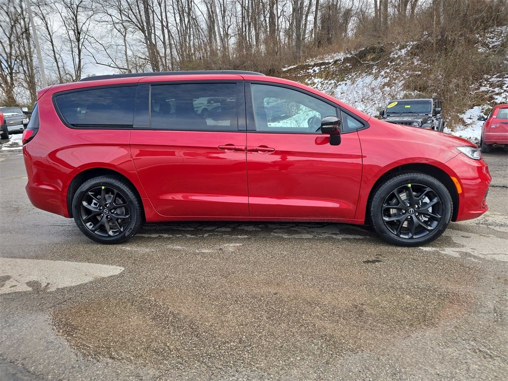 2026 Chrysler Pacifica PACIFICA SELECT AWD