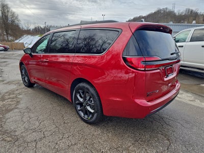 2026 Chrysler Pacifica PACIFICA SELECT AWD