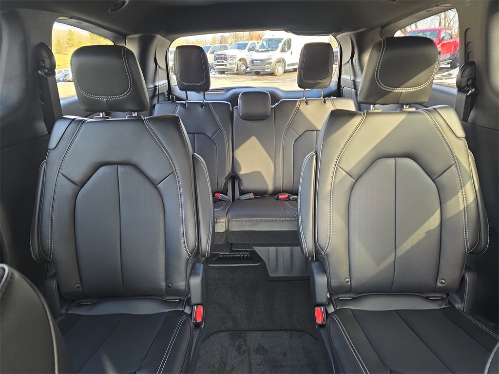 2026 Chrysler Pacifica PACIFICA SELECT AWD