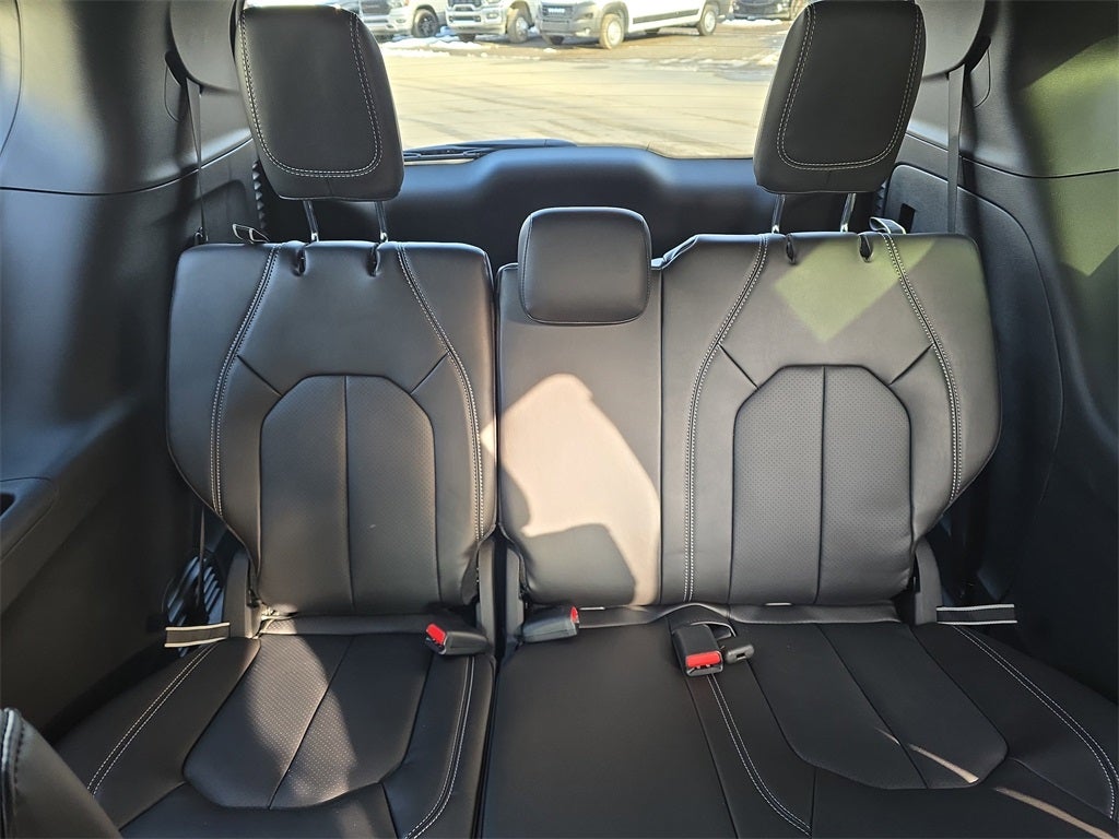 2026 Chrysler Pacifica PACIFICA SELECT AWD