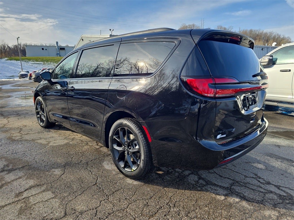 2026 Chrysler Pacifica PACIFICA SELECT AWD