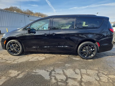 2026 Chrysler Pacifica PACIFICA SELECT AWD