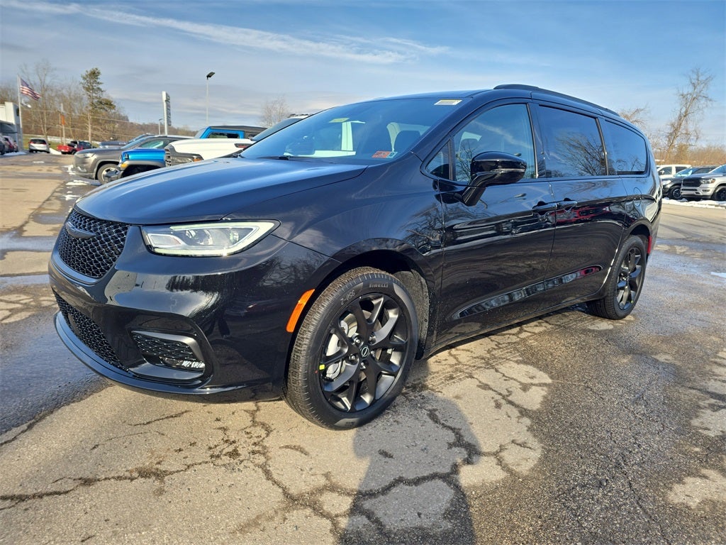 2026 Chrysler Pacifica PACIFICA SELECT AWD