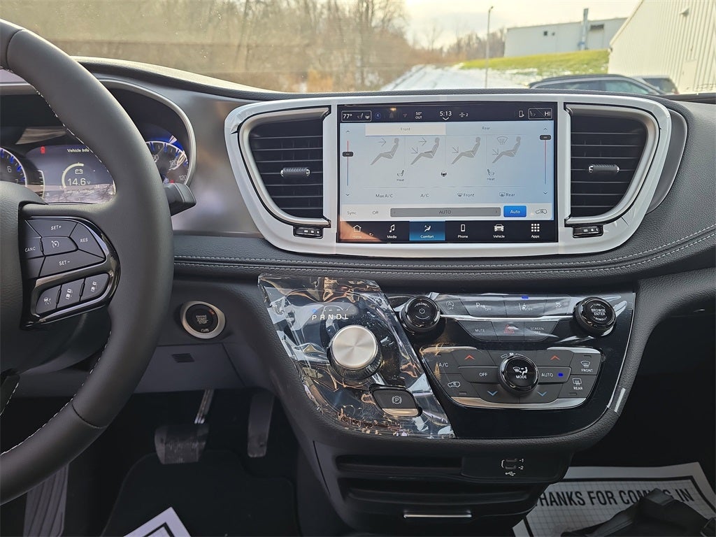 2026 Chrysler Pacifica PACIFICA SELECT AWD