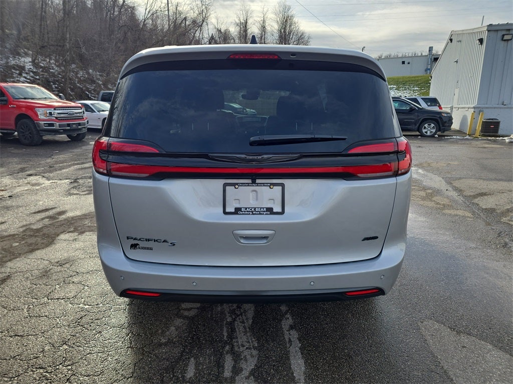 2026 Chrysler Pacifica PACIFICA SELECT AWD
