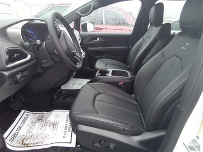 2026 Chrysler Pacifica PACIFICA SELECT AWD