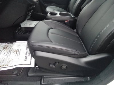 2026 Chrysler Pacifica PACIFICA SELECT AWD