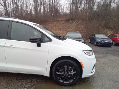 2026 Chrysler Pacifica PACIFICA SELECT AWD