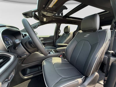 2027 Chrysler Pacifica PACIFICA LIMITED AWD
