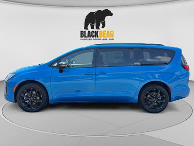 2027 Chrysler Pacifica PACIFICA LIMITED AWD
