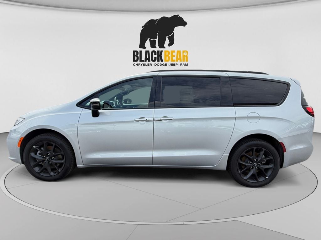 2026 Chrysler Pacifica PACIFICA LIMITED AWD