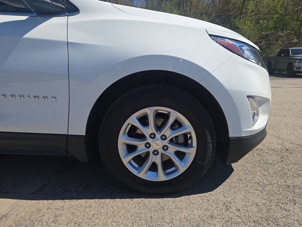 Used 2018 Chevrolet Equinox LT with VIN 2GNAXJEV4J6215083 for sale in Clarksburg, WV