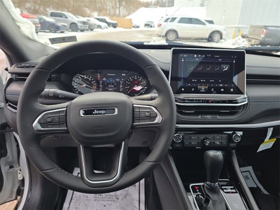 2025 Jeep Compass COMPASS LATITUDE 4X4