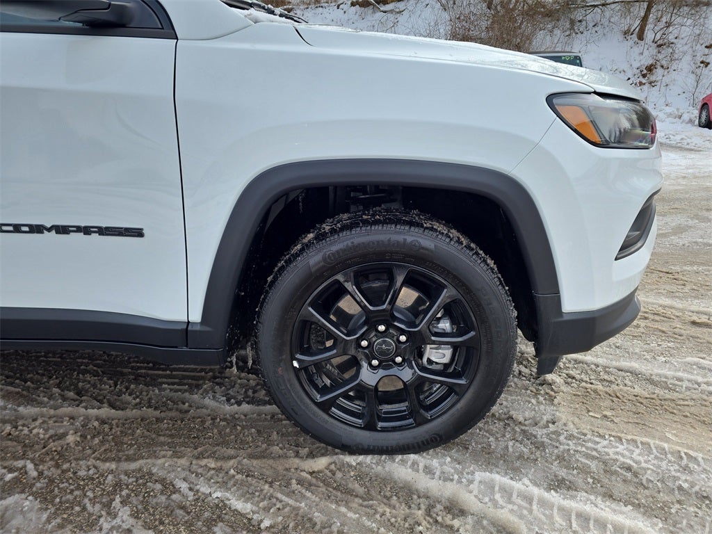 2025 Jeep Compass COMPASS LATITUDE 4X4
