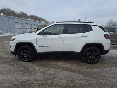 2025 Jeep Compass COMPASS LATITUDE 4X4