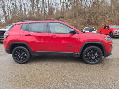 2025 Jeep Compass COMPASS LATITUDE 4X4