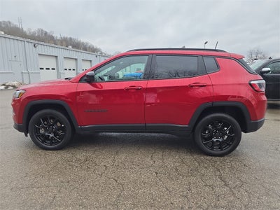 2025 Jeep Compass COMPASS LATITUDE 4X4