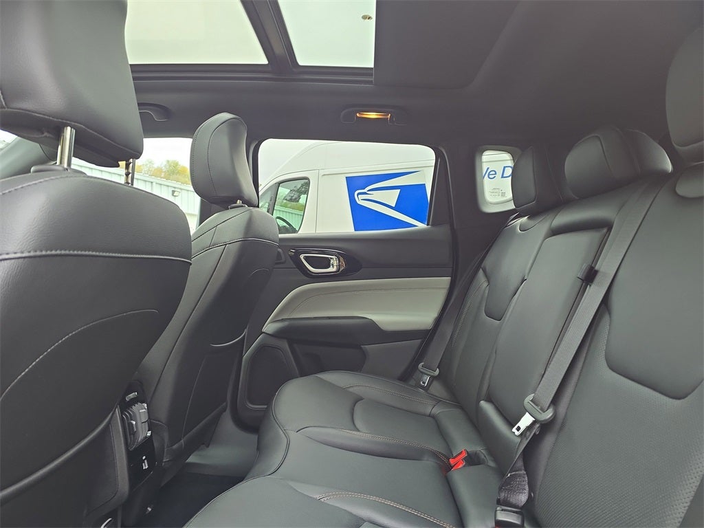 2024 Jeep Compass COMPASS LIMITED 4X4