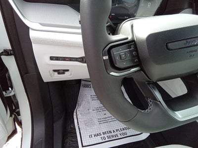 2026 Jeep Cherokee CHEROKEE LAREDO 4X4