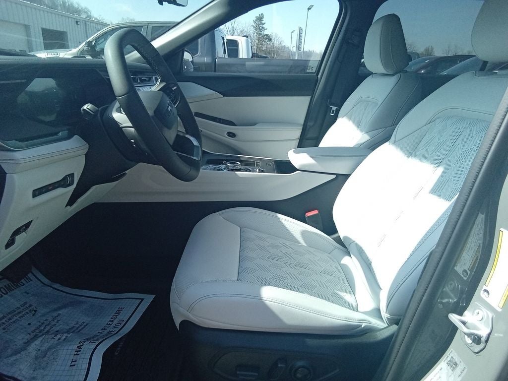 2026 Jeep Cherokee CHEROKEE OVERLAND 4X4