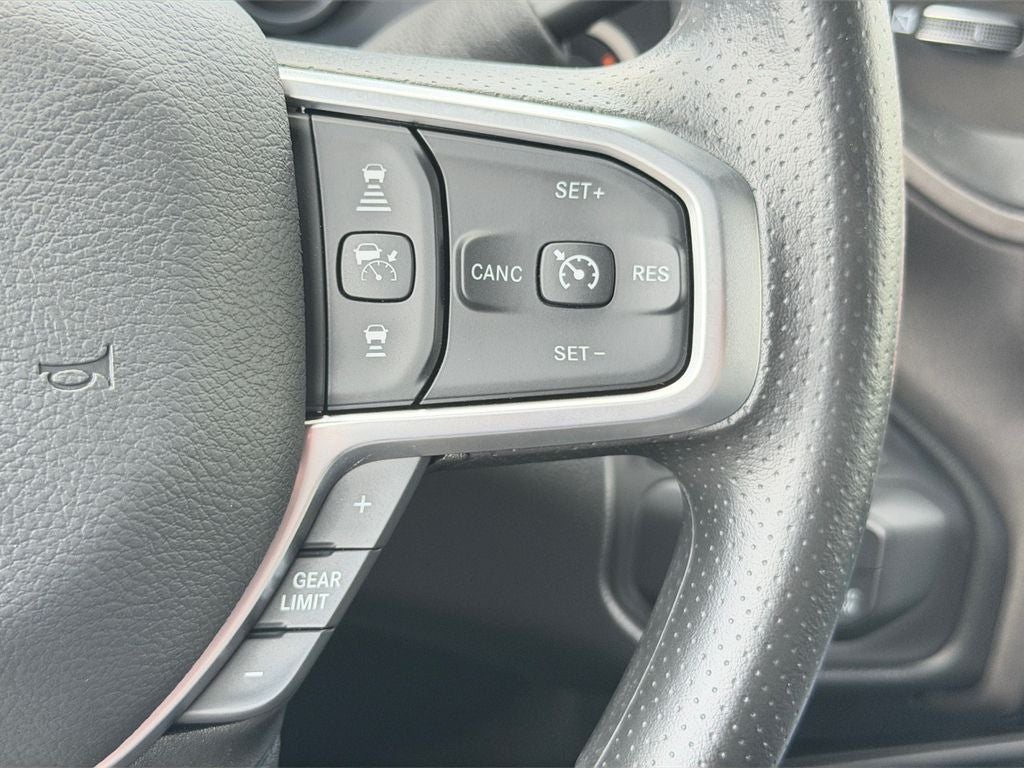 2026 RAM Ram 3500 RAM 3500 TRADESMAN CREW CAB 4X4 6'4' BOX