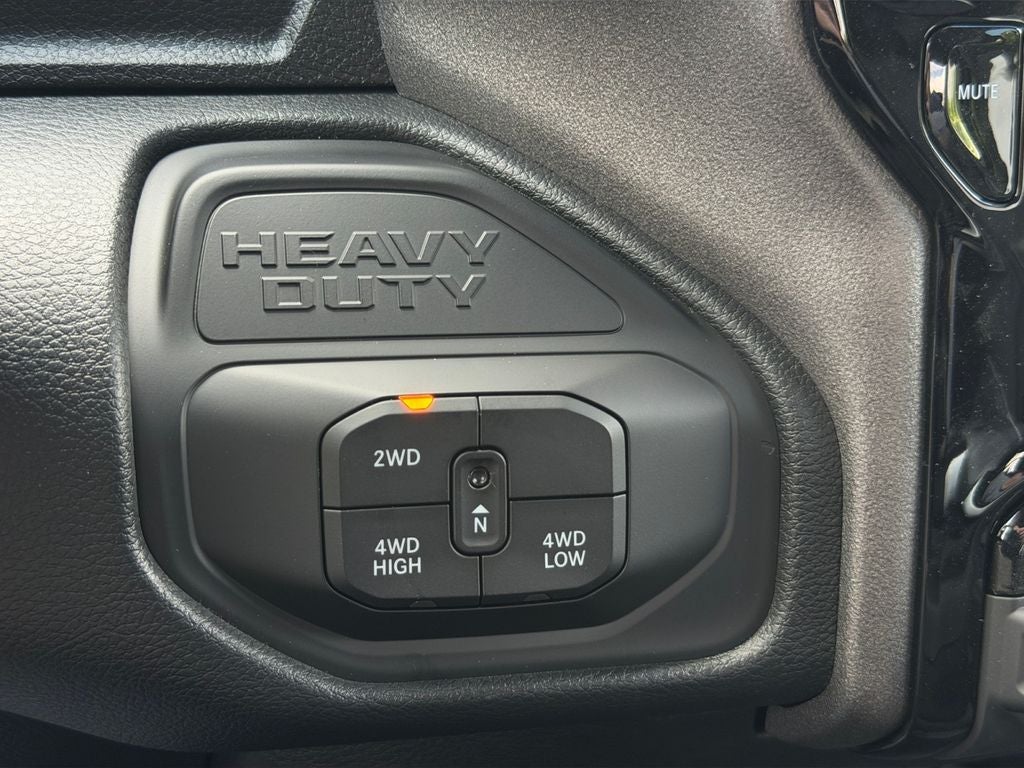 2026 RAM Ram 3500 RAM 3500 TRADESMAN CREW CAB 4X4 6'4' BOX
