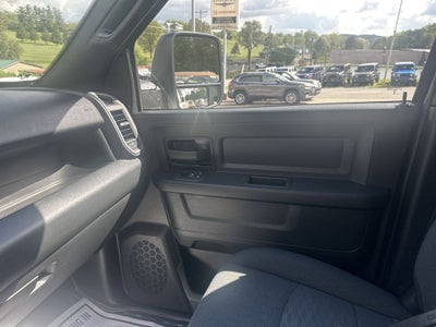 2026 RAM 2500 RAM 2500 BLACK EXPRESS CREW CAB 4X4 6'4' BOX