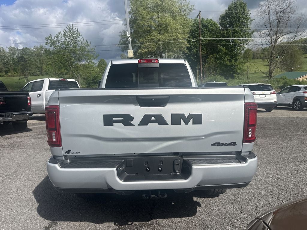2026 RAM 2500 RAM 2500 BLACK EXPRESS CREW CAB 4X4 6'4' BOX
