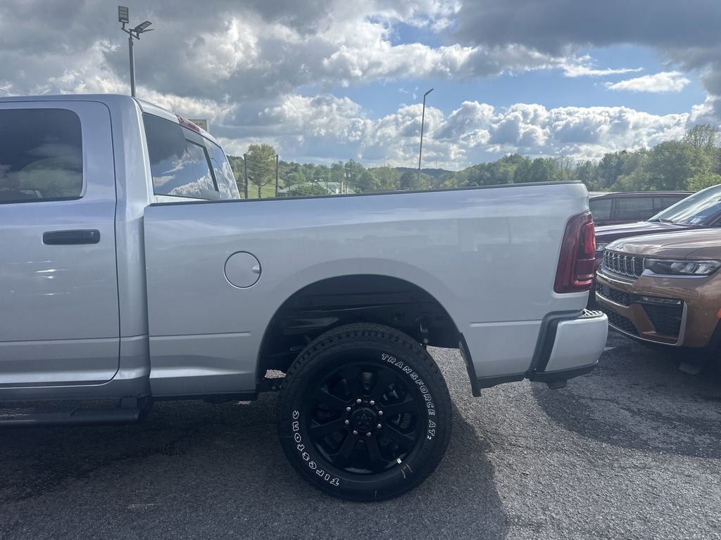 2026 RAM 2500 RAM 2500 BLACK EXPRESS CREW CAB 4X4 6'4' BOX