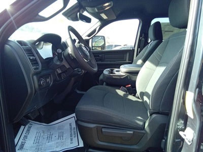 2026 RAM Ram 2500 RAM 2500 BLACK EXPRESS CREW CAB 4X4 6'4' BOX