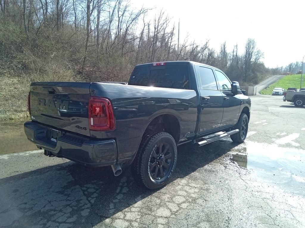 2026 RAM Ram 2500 RAM 2500 BLACK EXPRESS CREW CAB 4X4 6'4' BOX