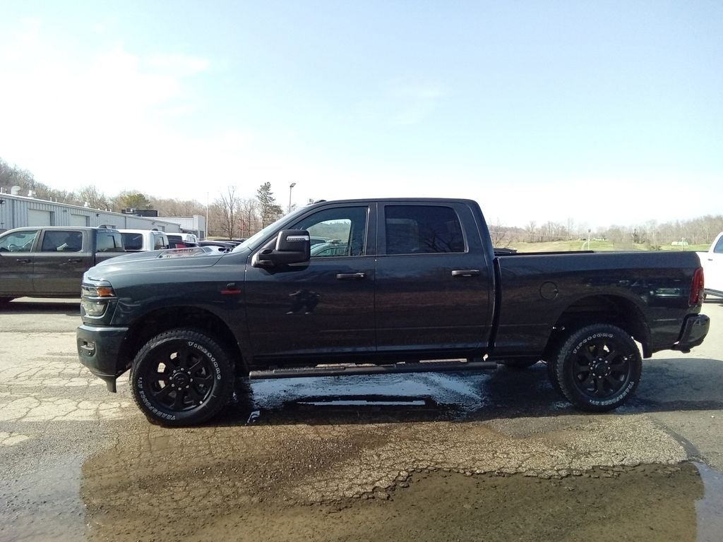 2026 RAM Ram 2500 RAM 2500 BLACK EXPRESS CREW CAB 4X4 6'4' BOX