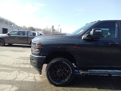 2026 RAM Ram 2500 RAM 2500 BLACK EXPRESS CREW CAB 4X4 6'4' BOX