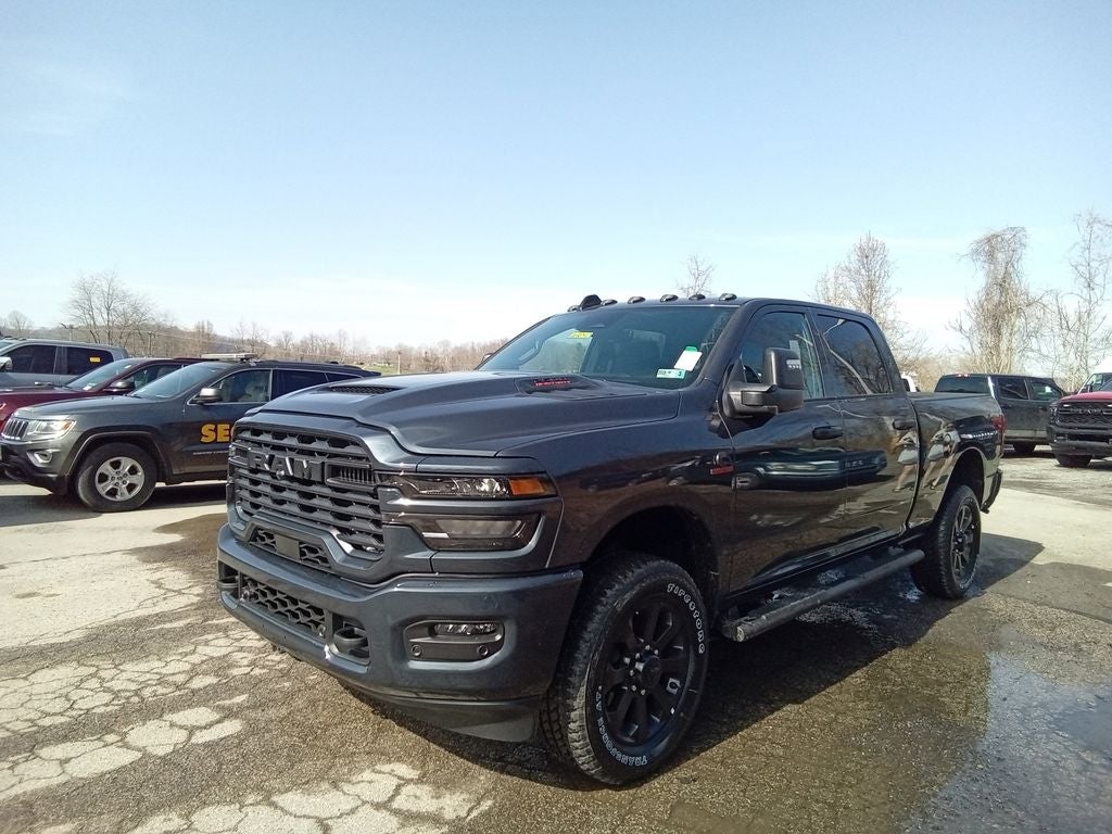 2026 RAM Ram 2500 RAM 2500 BLACK EXPRESS CREW CAB 4X4 6'4' BOX