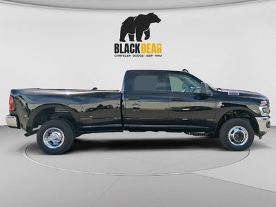 2027 RAM Ram 3500 RAM 3500 TRADESMAN CREW CAB 4X4 8' BOX