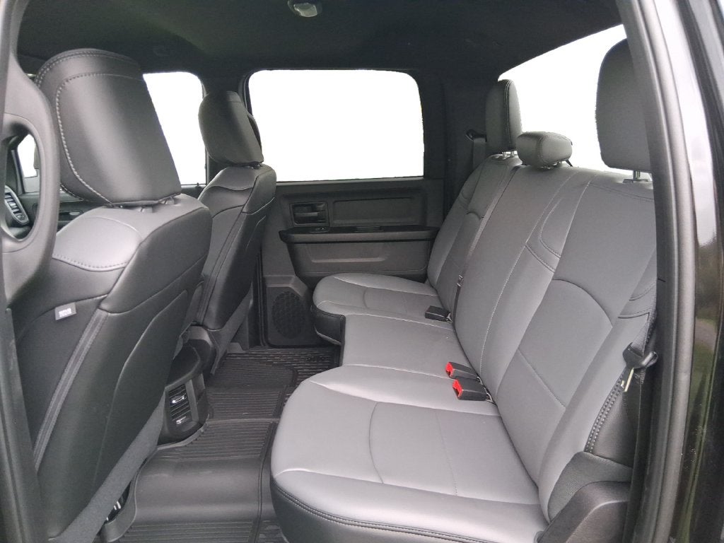2027 RAM Ram 3500 RAM 3500 TRADESMAN CREW CAB 4X4 8' BOX