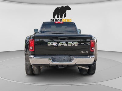 2027 RAM Ram 3500 RAM 3500 TRADESMAN CREW CAB 4X4 8' BOX