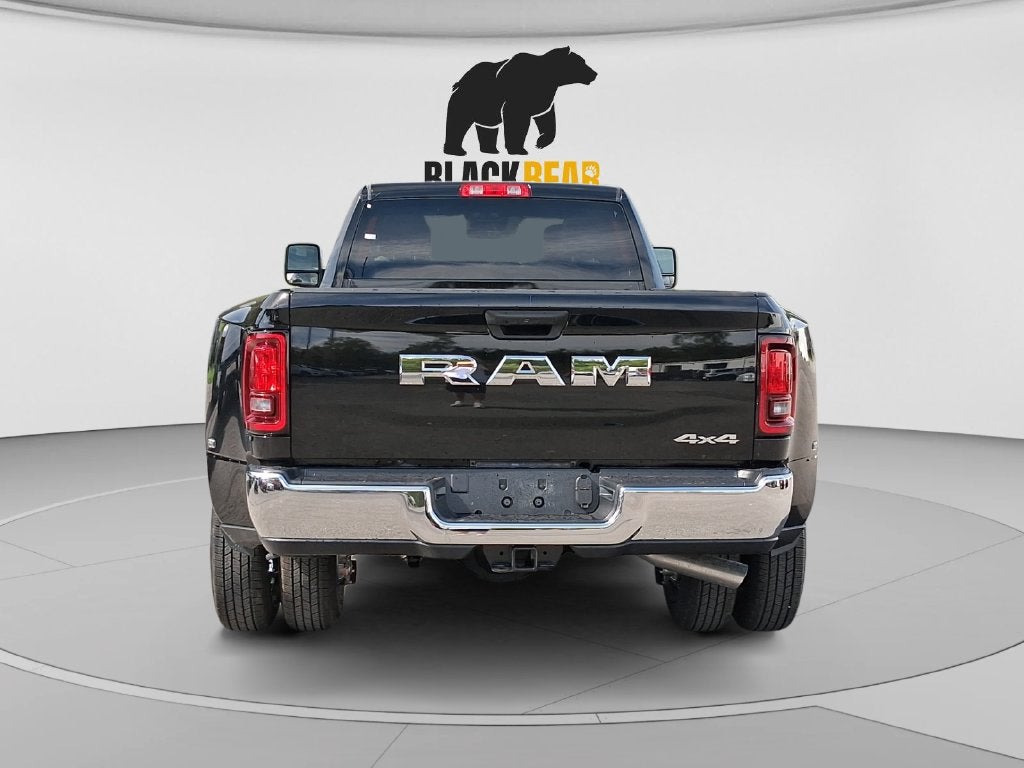 2027 RAM Ram 3500 RAM 3500 TRADESMAN CREW CAB 4X4 8' BOX