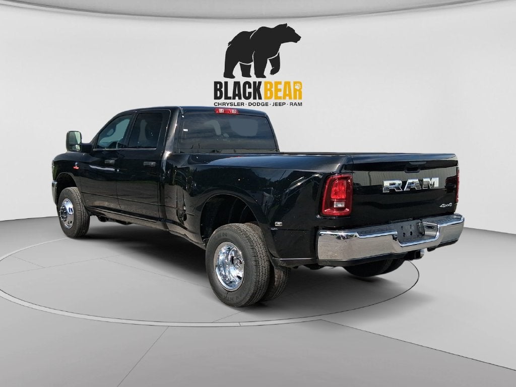 2027 RAM Ram 3500 RAM 3500 TRADESMAN CREW CAB 4X4 8' BOX