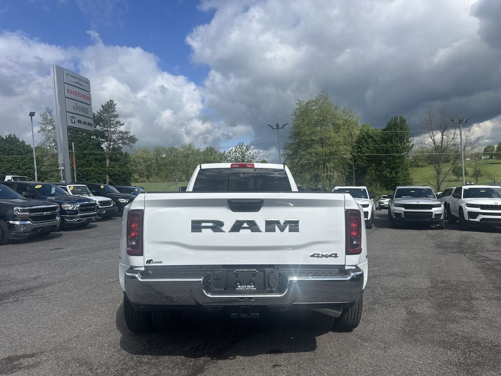 2026 RAM Ram 3500 RAM 3500 TRADESMAN CREW CAB 4X4 8' BOX
