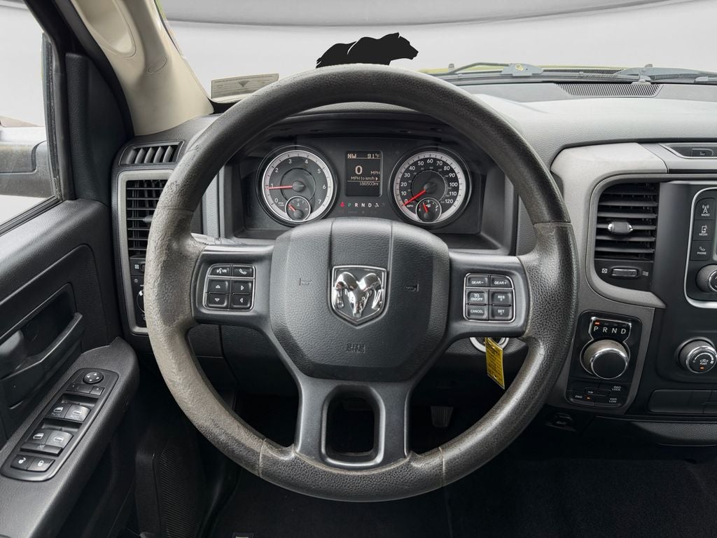 2017 RAM 1500 Express Crew Cab 4x4 5'7' Box