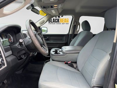 2017 RAM 1500 Express Crew Cab 4x4 5'7' Box