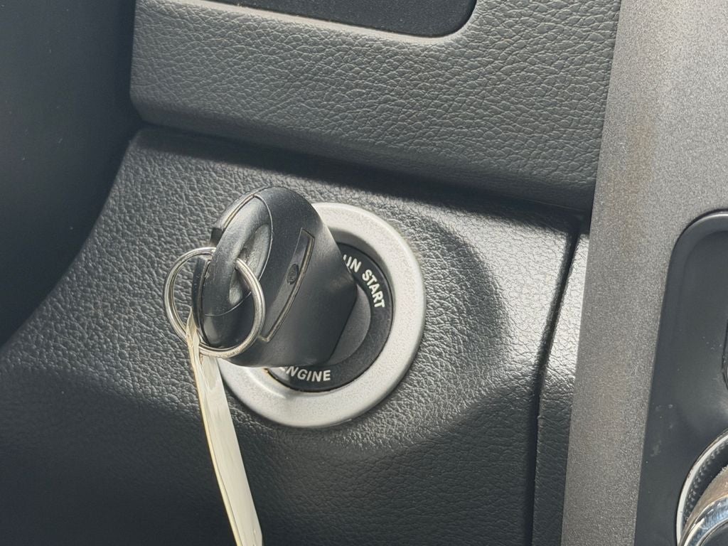 2017 RAM 1500 Express Crew Cab 4x4 5'7' Box