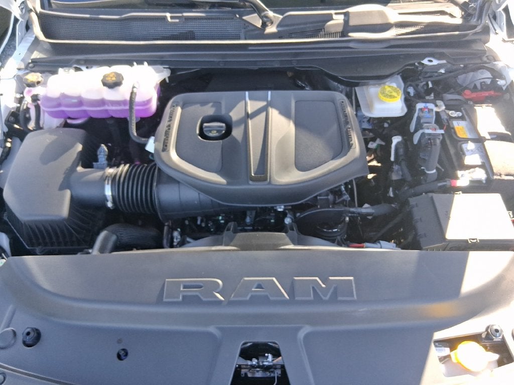 2027 RAM Ram 1500 RAM 1500 WARLOCK CREW CAB 4X4 5'7' BOX