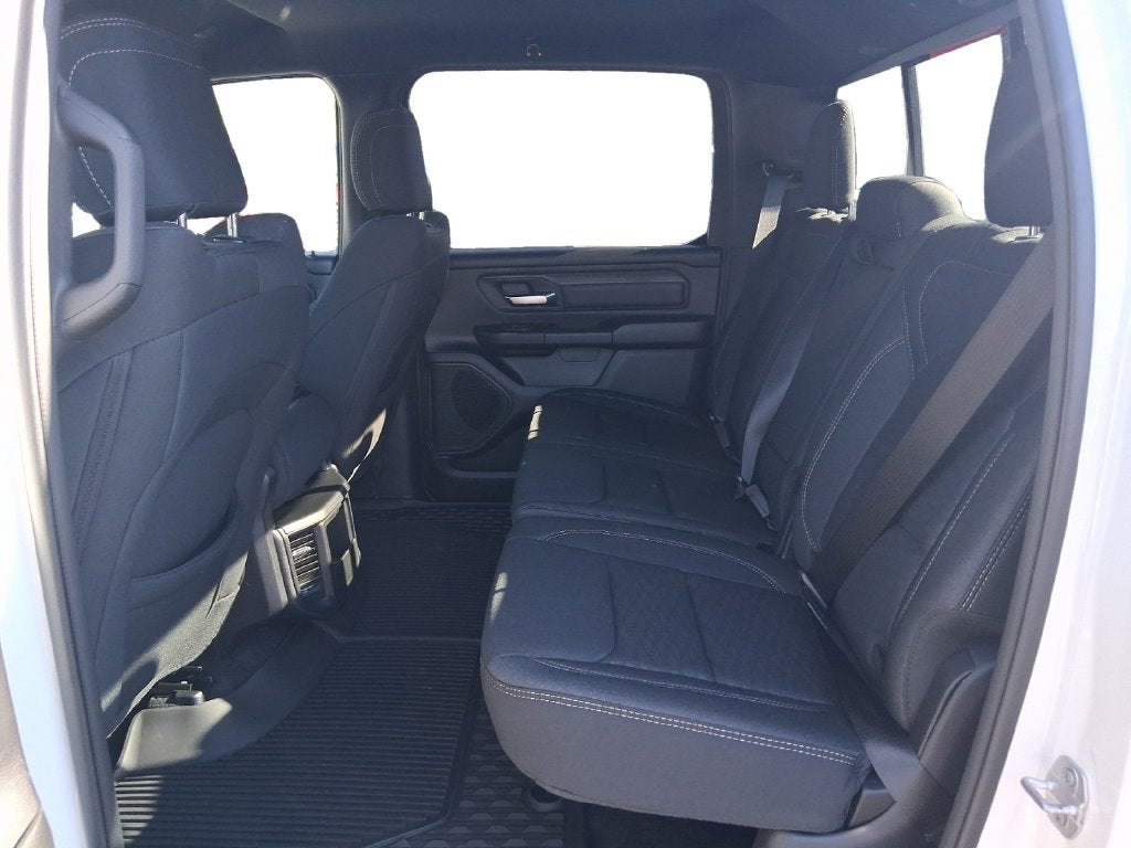 2027 RAM Ram 1500 RAM 1500 WARLOCK CREW CAB 4X4 5'7' BOX