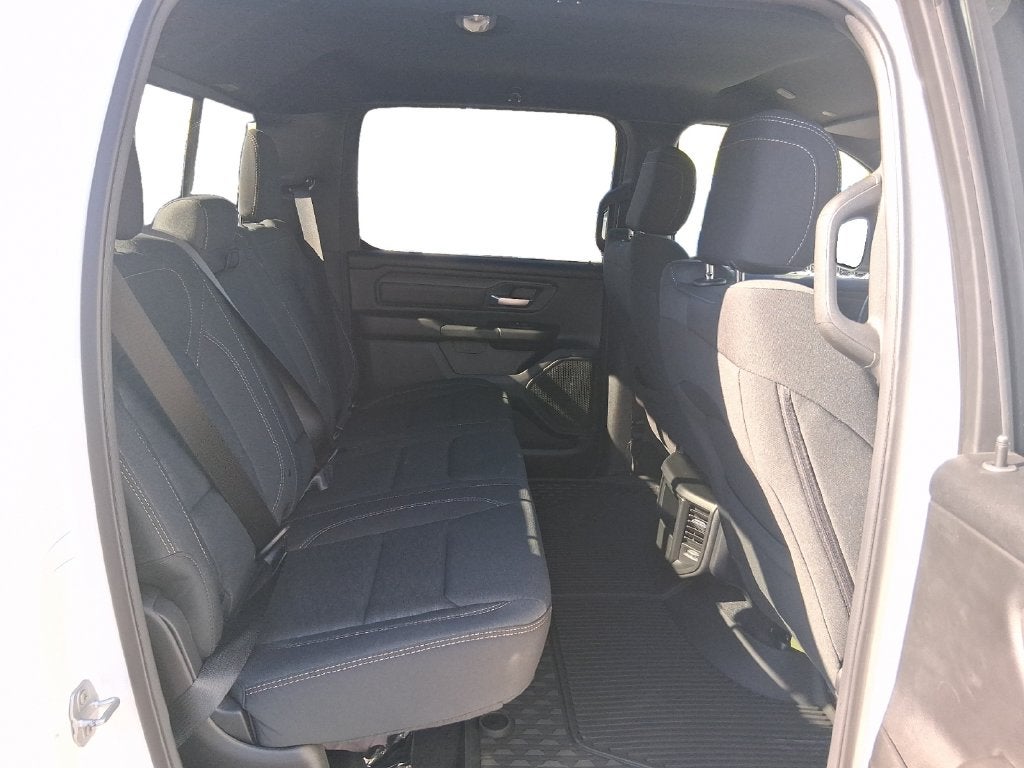 2027 RAM Ram 1500 RAM 1500 WARLOCK CREW CAB 4X4 5'7' BOX