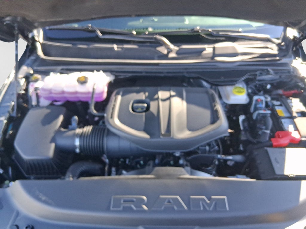 2027 RAM Ram 1500 RAM 1500 EXPRESS CREW CAB 4X4 5'7' BOX