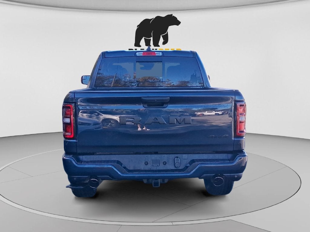 2027 RAM Ram 1500 RAM 1500 EXPRESS CREW CAB 4X4 5'7' BOX